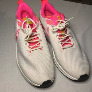 Excellent Used Condition Women’s Nike Running Shoes